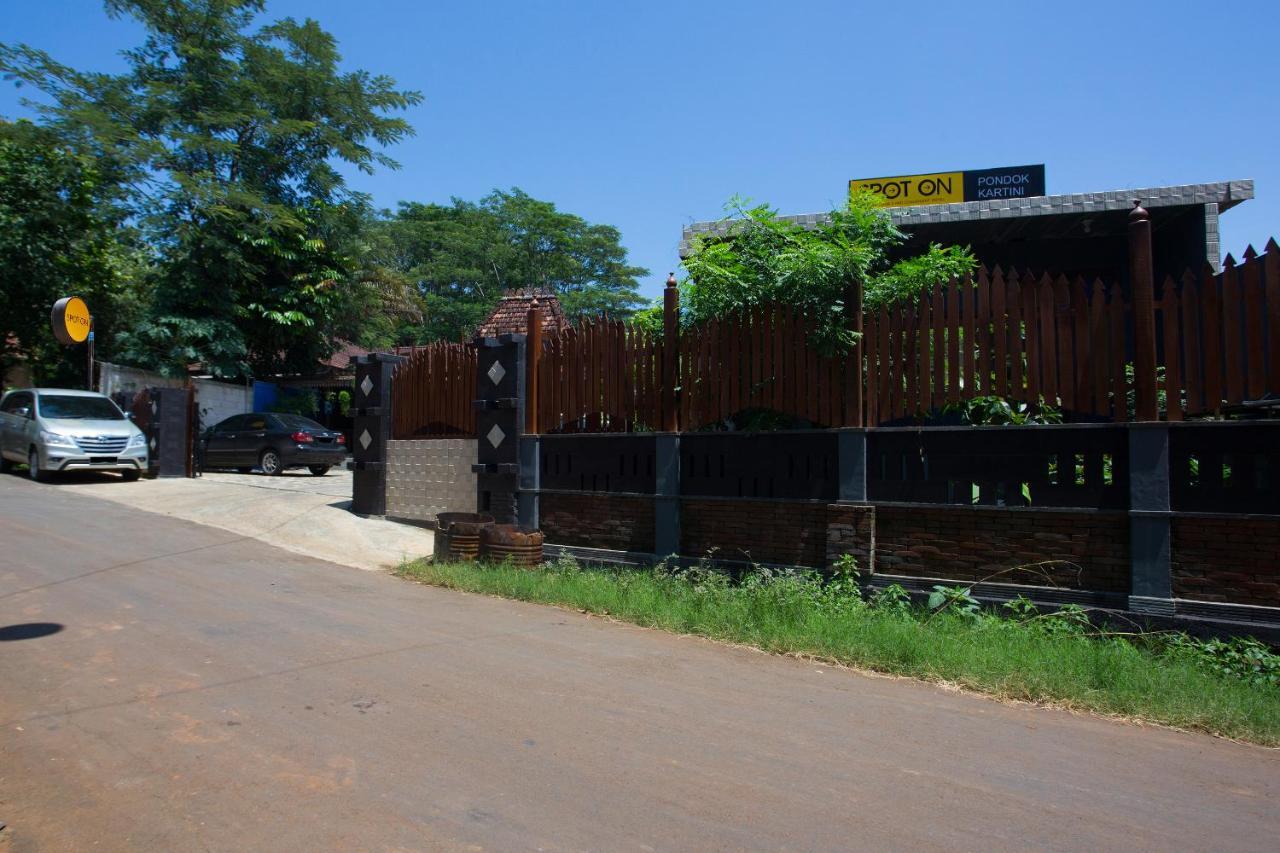 Spot On 2761 Pondok Kartini 巴拉 外观 照片